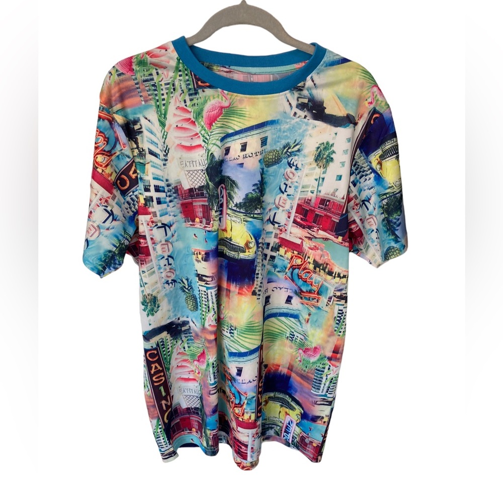 Surf Society Mens T-Shirt‎ Size Large.